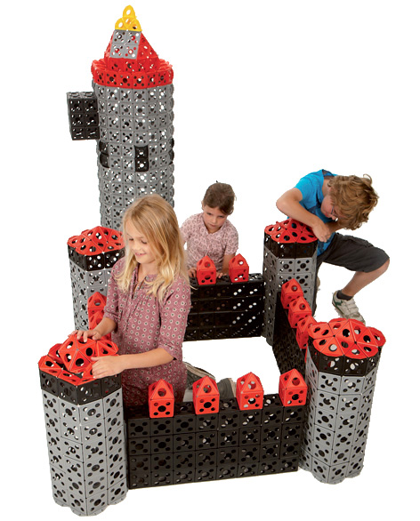 Kids playing with Triqo