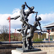 Sculpture in Livingston Square